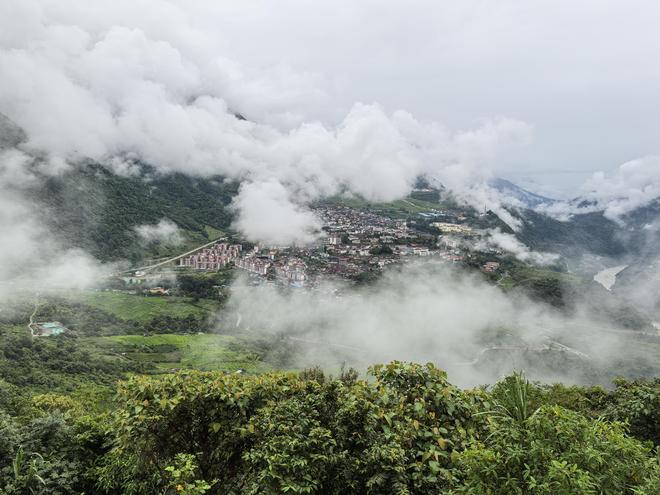 灭“不包邮区”的路上越走越远瓦力棋牌2025拼多多在消(图3) 灭“不包邮区”的路上越走越远瓦力棋牌2025拼多多在消(图3)